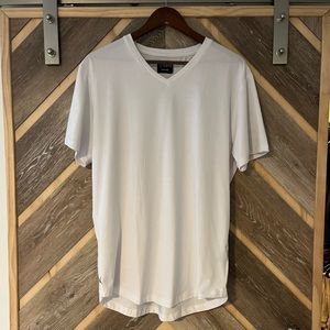 Cuts Clothing White V-Neck Curve Hem T-Shirt